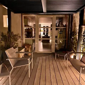 Maison Auguste Homestay