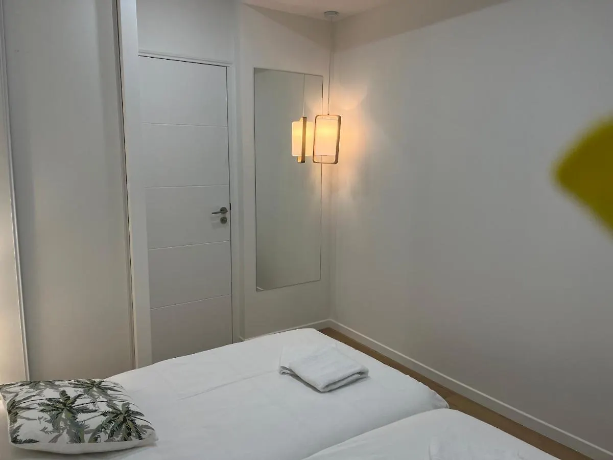 Appartement Luxe Jaune Saint-Etienne